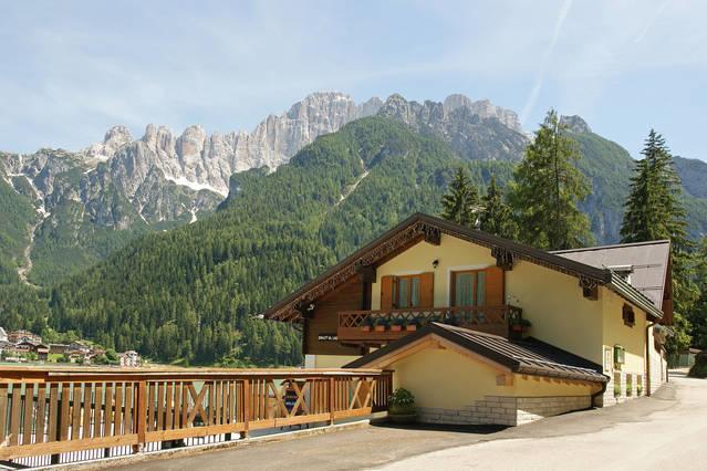 Appartamenti Chalet Al Lago Алеге Екстериор снимка